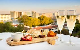 Novotel Canberra